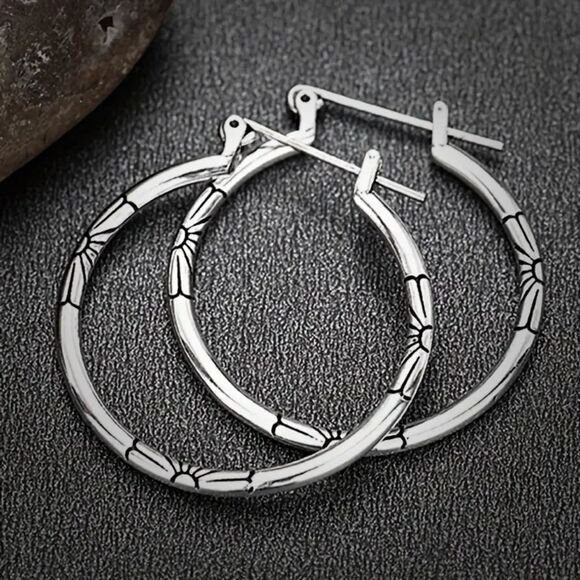 Boutique Jewelry - Silver Carved Skinny Hoop Earrings Delicate Flower Retro Etched Classic Thin New